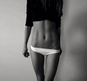 Photo of Nayeli (19) from California dating profile