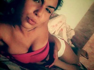 Arlene, 22, Washington | Flirty Adult Profile for Older Men