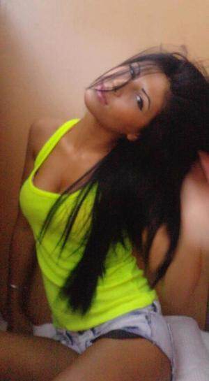 Adriana, age 28, profile photo from California