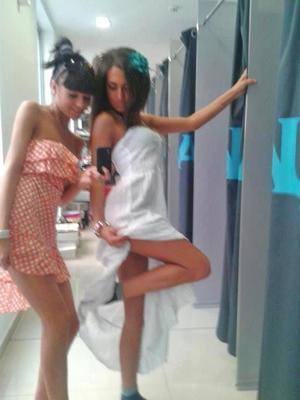 Rosemary, 19, Illinois | Younger Adult Woman Seeking Older Men