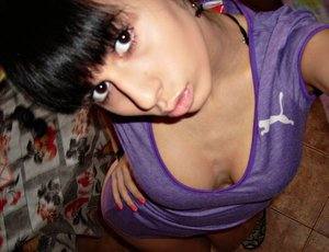 Meet Aliza (21) from North Carolina | Explicit Casual Dating