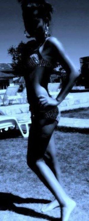 Connect with Eleanor (28) | California Adult Fun