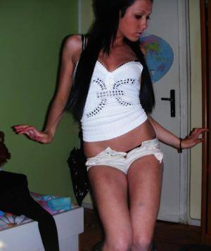 Meet Loren (18) from Indiana | Explicit Casual Dating
