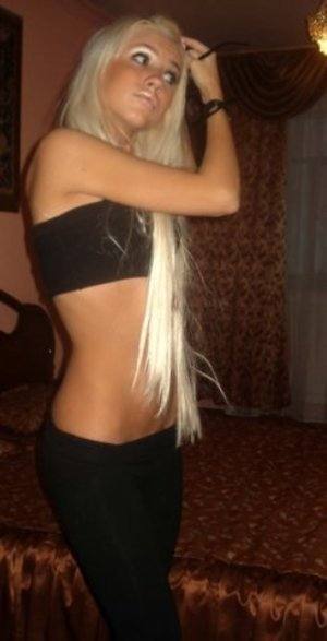 Meet Shelley (18) from New York | Explicit Casual Dating