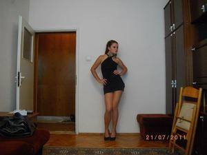 Photo of Leilani (29) from Tampa, FL dating profile