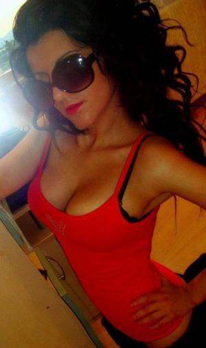 Marilyn, 29, profile image for Pennsylvania dating page