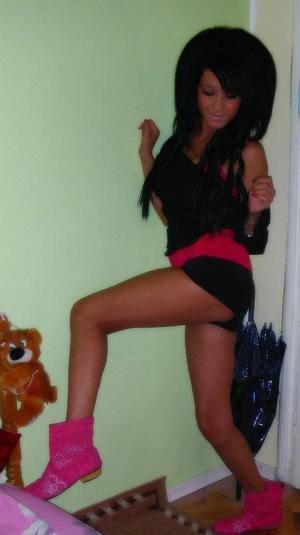 Meet Ally (29) from Tennessee | Explicit Casual Dating