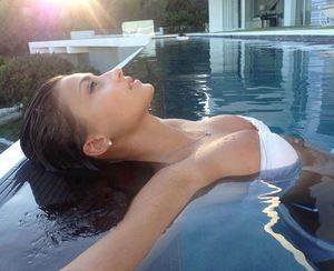 Photo of Christie (25), adult profile in Georgia