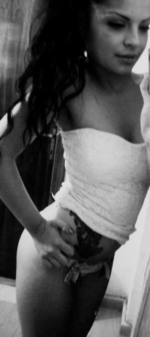 Emilee (24) in New York | Direct Adult Encounters