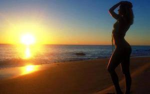 Meet April (25) from Florida | Explicit Casual Dating