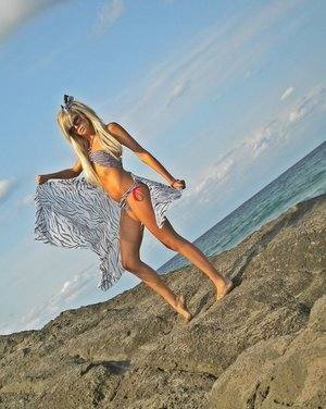 Meet Aileen (24) from Kentucky | Explicit Casual Dating