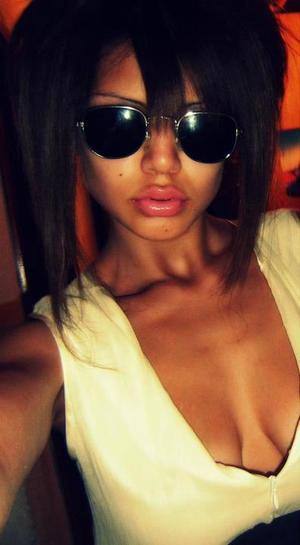 Summer, 28, New York | No-Nonsense Hookup Profile