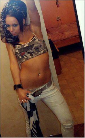 Melanie (24) in New York | Direct Adult Encounters