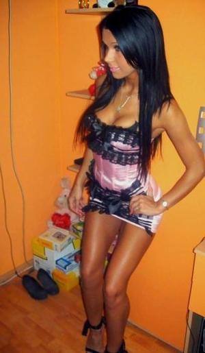 Stephany (28) in New York | Direct Adult Encounters