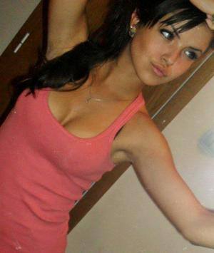 Meet Gia (30) from New York | Explicit Casual Dating