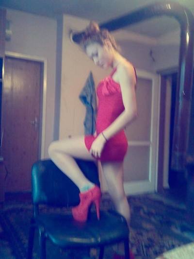 Connect with Desirae (21) | Pennsylvania Adult Fun