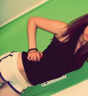 Meet Kirsten (24) from Colorado | Explicit Casual Dating