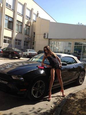 Lynelle from West Virginia is looking for adult webcam chat