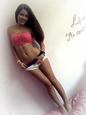 Maurine is a cheater looking for a guy like you!