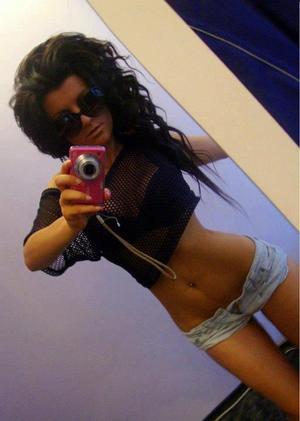 Julianna from Nevada is looking for adult webcam chat