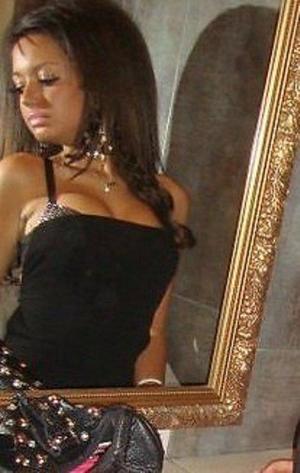 Finding a fuck buddy like Mariam from Texas has never been easier