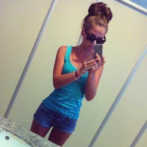 Felisa from North Carolina is looking for adult webcam chat